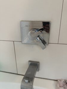 Shower & Bathtub Plumbing   Gator Plumbing & Drainage Ltd